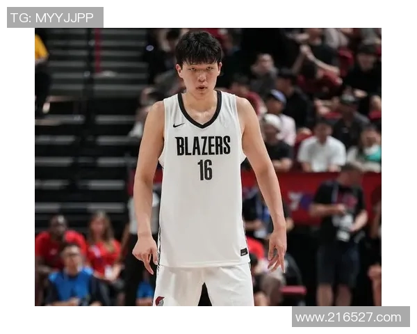 杨瀚森首节表现亮眼后被冷落三节未能再上场展现实力